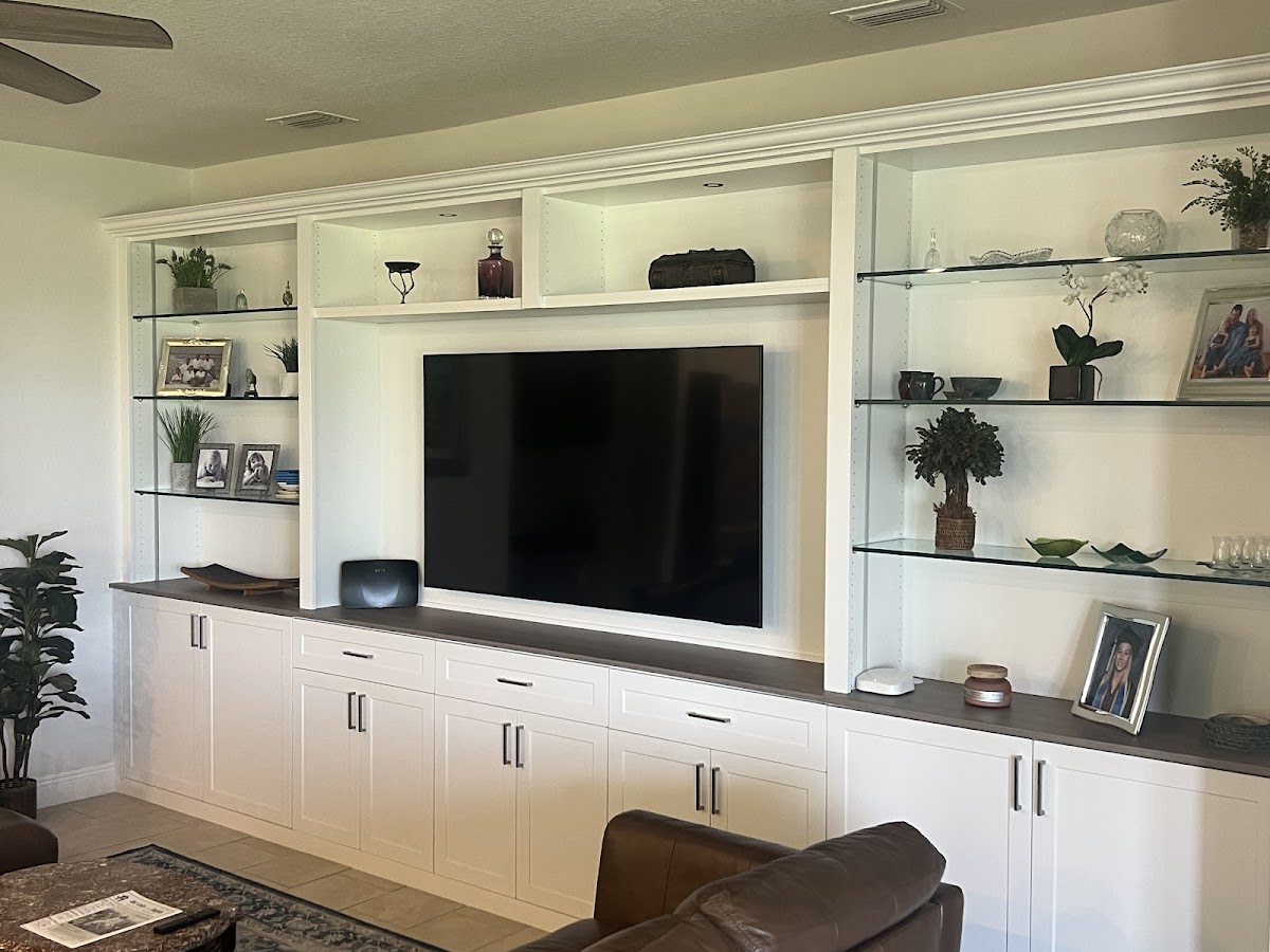 Custom closet organization system by Dream Closets