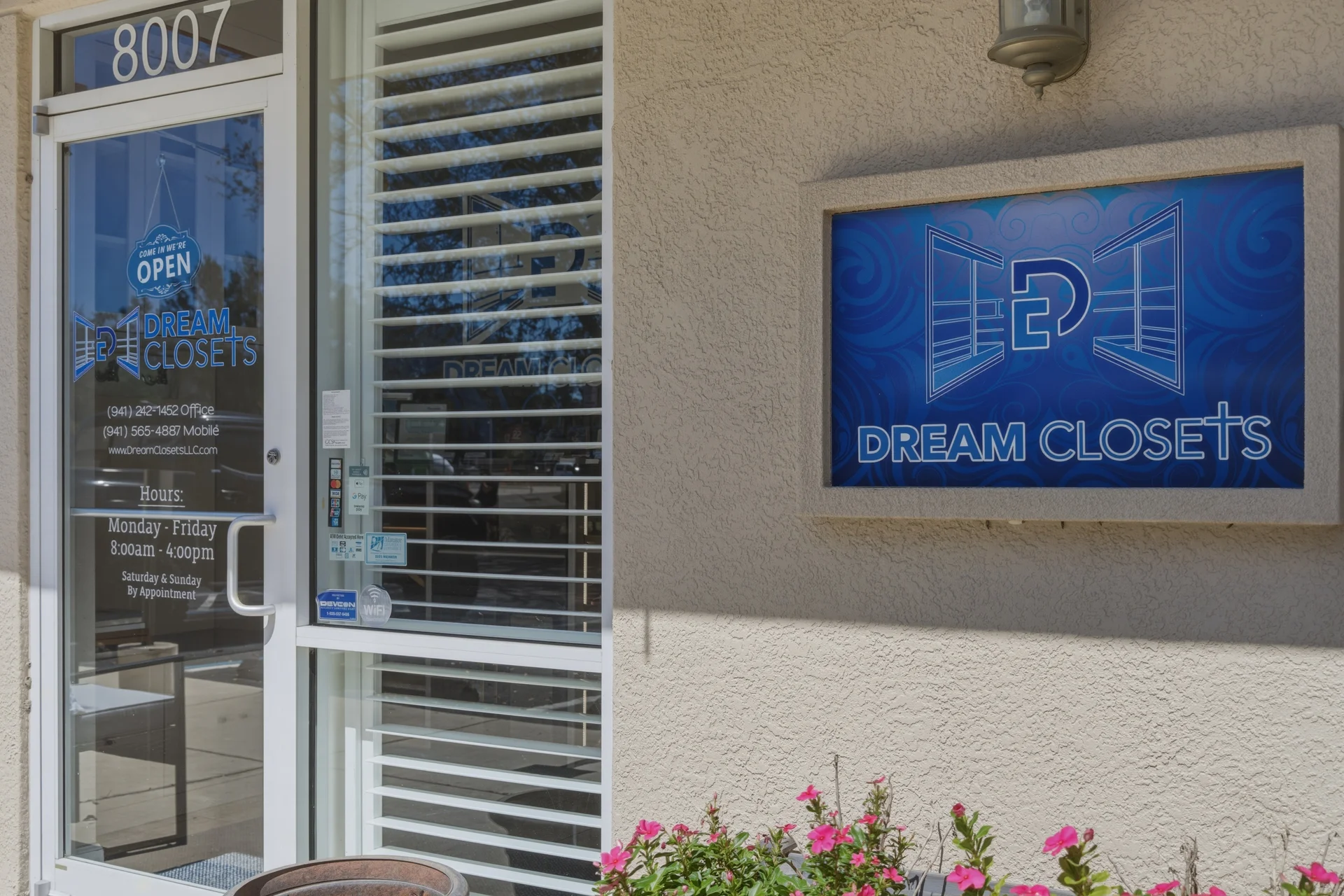 Dream Closets LLC showroom entrance in Bradenton FL